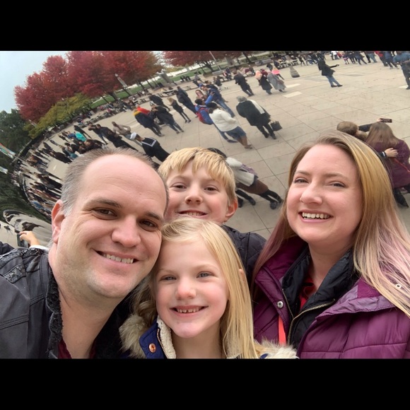 Meet your Posher, Stephanie - Picture 1 of 1